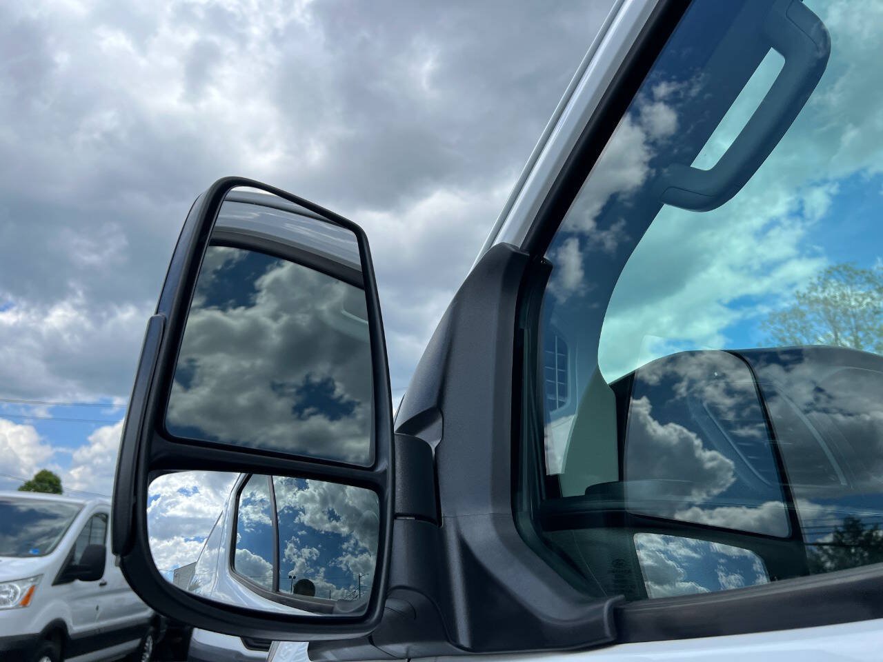 Used 2020 Ford Transit 150 Low Roof w/ Upfitter Package RWD image 28