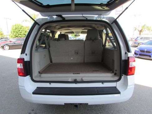 Used 2013 Ford Expedition EL XLT RWD image 25