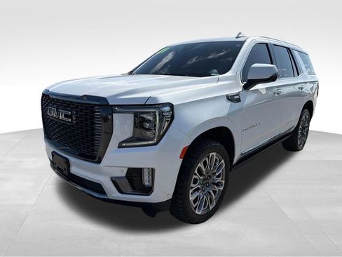Used 2023 GMC Yukon Denali Ultimate AWD/4WD image 3