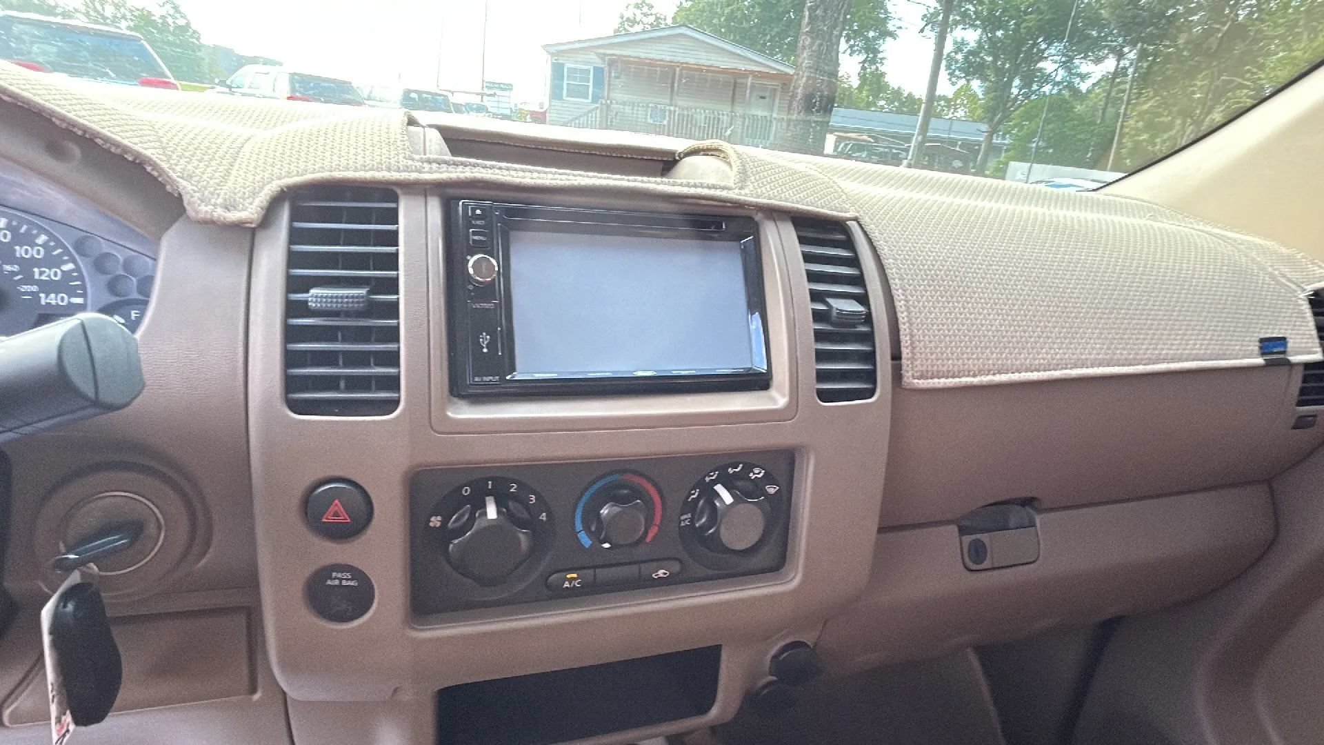 Used 2007 Nissan Frontier SE w/ SE Value Truck Pkg RWD image 19