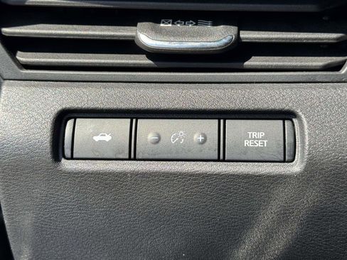 Used 2019 Nissan Altima 2.5 SR FWD image 8
