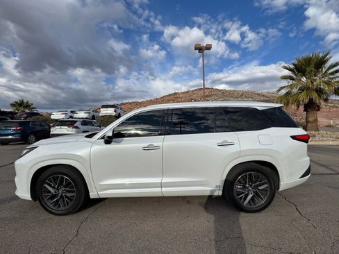 Used 2024 Lexus TX 350 FWD w/ Technology Package image 2