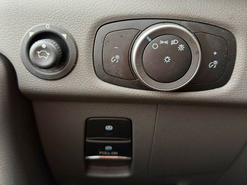 Used 2023 Ford Transit 150 Low Roof AWD image 16