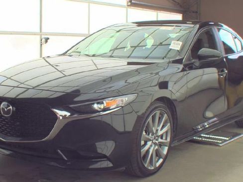 Used 2025 MAZDA MAZDA3 s FWD image 1