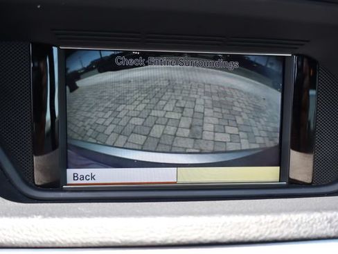 Used 2010 Mercedes-Benz E 550 Sedan image 15