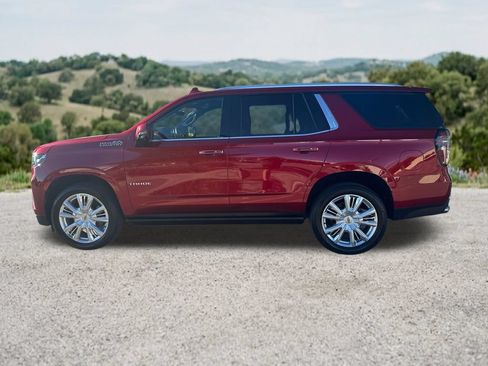 Used 2021 Chevrolet Tahoe High Country w/ Premium Package RWD image 5