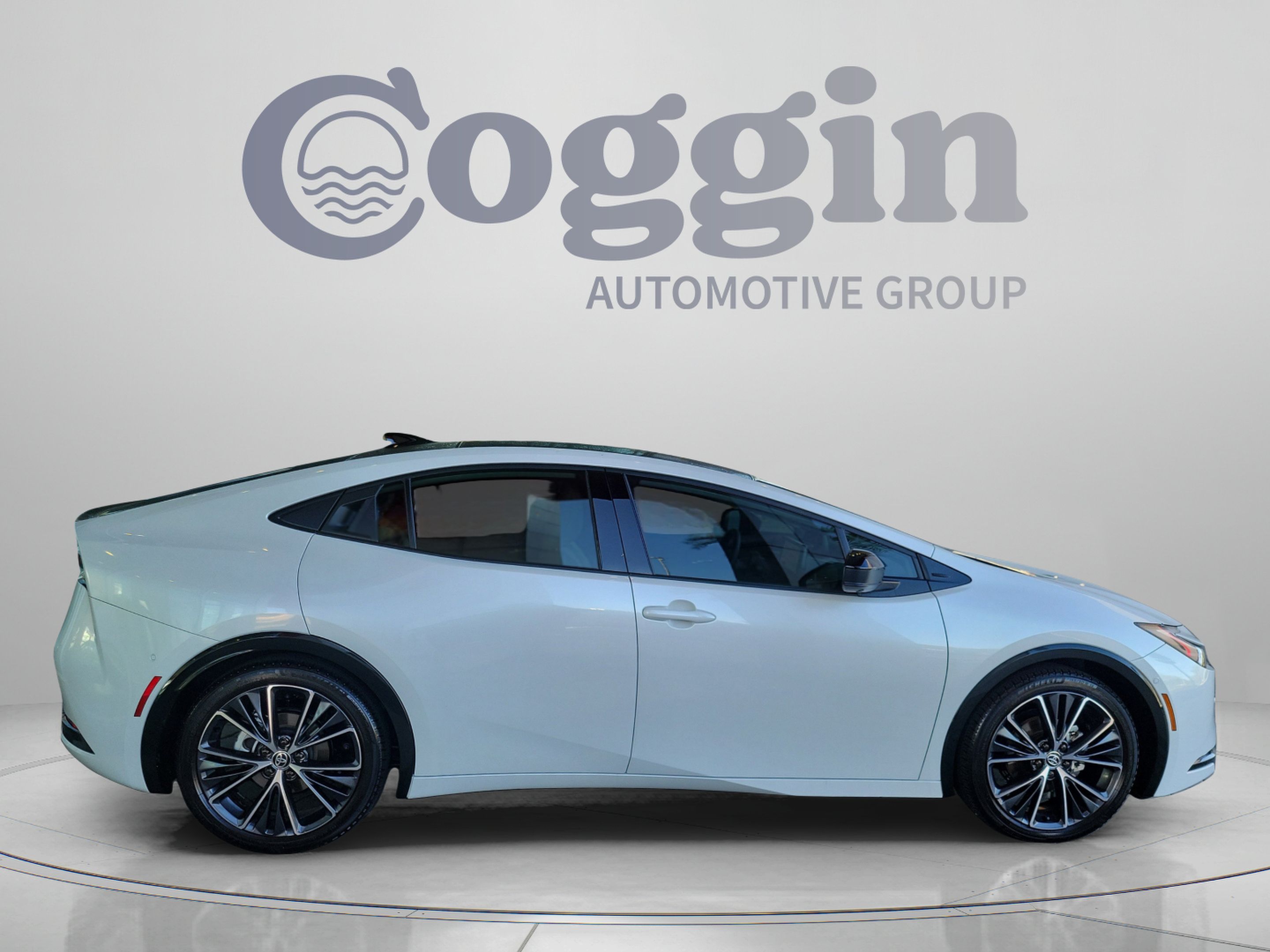 Certified 2026 Toyota Prius Limited FWD image 5