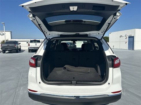 Used 2021 Chevrolet Equinox LT image 22