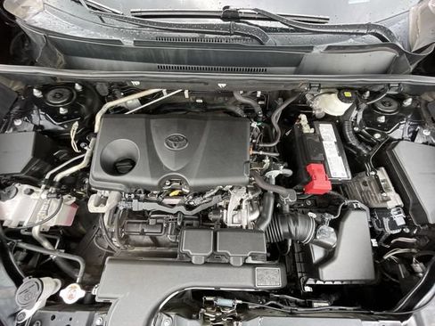 Used 2021 Toyota RAV4 LE FWD image 22