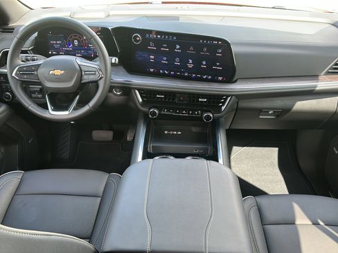 Used 2025 Chevrolet Tahoe Premier w/ Sun And Tow Package image 22