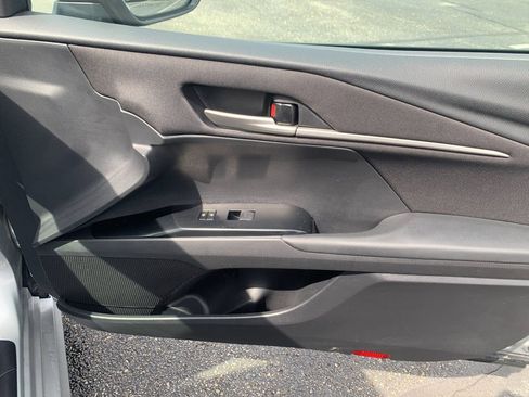 Used 2025 Toyota Camry LE FWD image 20