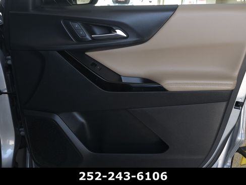 Used 2025 Chevrolet Equinox ACTIV w/ Safety and Technology Package FWD image 44