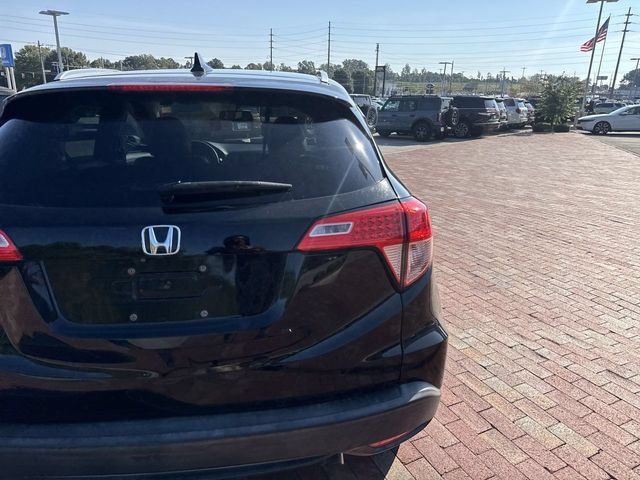 Used 2017 Honda HR-V EX-L image 11