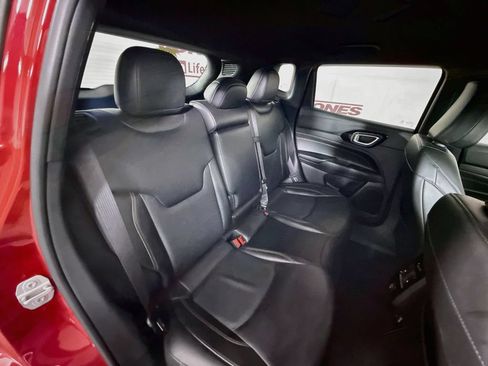 Used 2022 Jeep Compass Limited AWD/4WD image 28