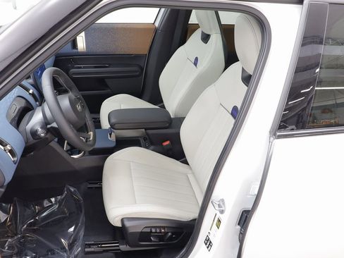 Certified 2025 MINI Cooper Countryman S w/ Comfort Package Max image 12