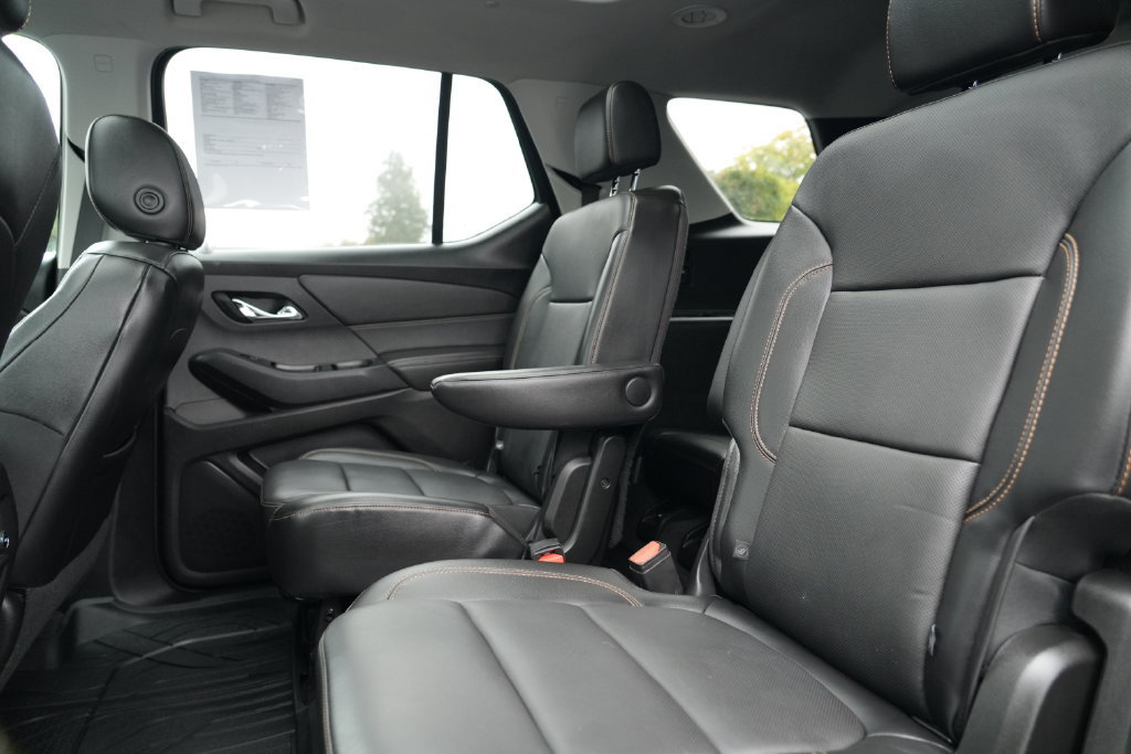 Used 2019 Chevrolet Traverse Premier w/ Redline Edition AWD/4WD image 24