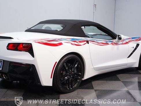 Used 2018 Chevrolet Corvette Stingray Convertible w/ 1LT RWD image 12