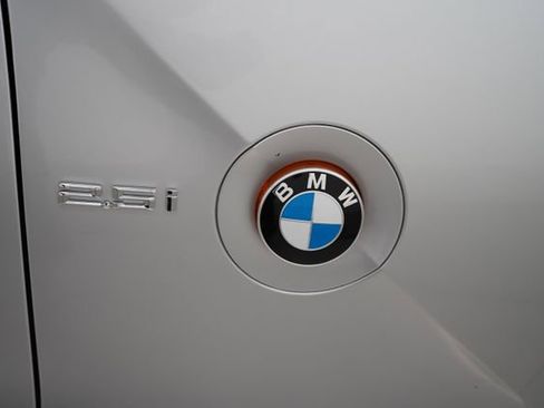 Used 2003 BMW Z4 2.5i image 57