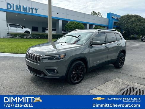 Used 2020 Jeep Cherokee Latitude Lux w/ Comfort/Convenience Group FWD image 1