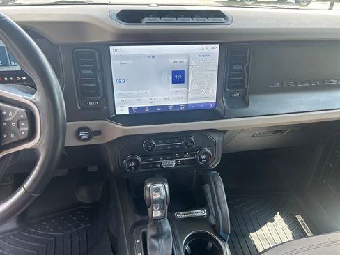 Used 2023 Ford Bronco Wildtrak AWD/4WD image 20