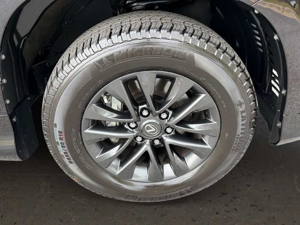 Certified 2023 Lexus GX 460 Premium w/ Premium Package AWD/4WD image 29