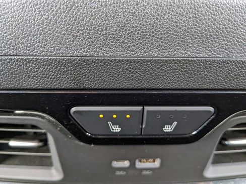 Used 2025 GMC Sierra 1500 AT4 image 47