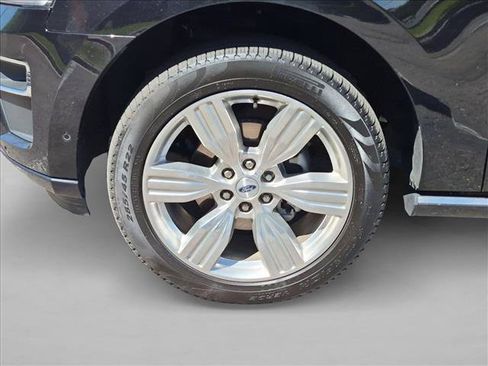 Used 2024 Ford Expedition Max Platinum AWD/4WD image 26