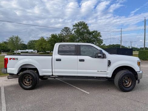 Used 2019 Ford F250 XLT w/ XLT Value Package AWD/4WD image 3
