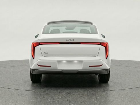 Used 2025 Kia K4 LXS FWD image 7