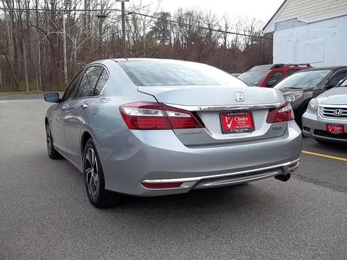 Used 2017 Honda Accord LX image 3