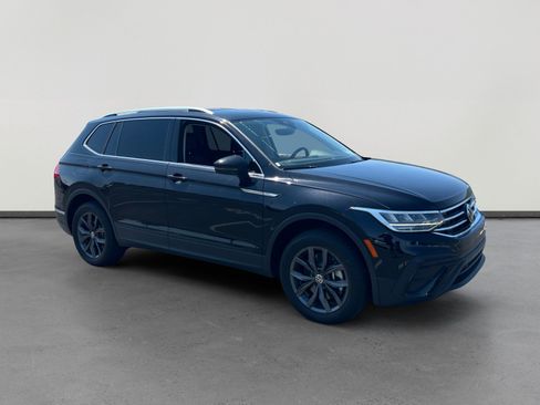 Used 2023 Volkswagen Tiguan SE FWD image 6