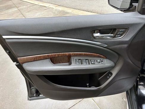 Used 2017 Acura MDX SH-AWD w/ Technology Package image 11