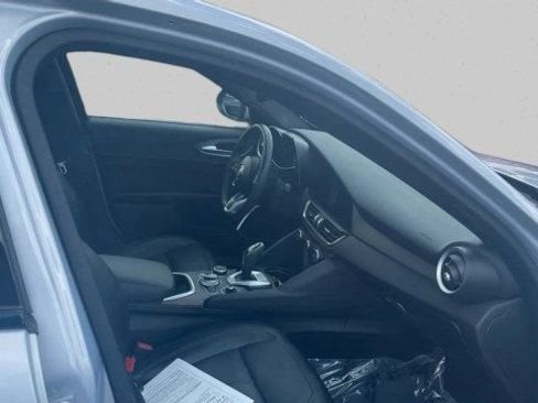 Used 2023 Alfa Romeo Giulia Ti w/ Active Assist Plus Package RWD image 18