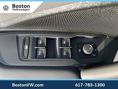 New 2026 Volkswagen Tiguan SE R-Line image 29