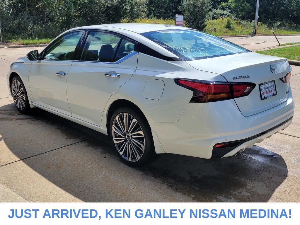 Certified 2024 Nissan Altima 2.5 SL AWD/4WD image 5