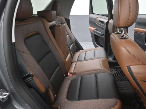 Certified 2025 Ford Bronco Sport Outer Banks w/ Outer Banks Tech Package+ AWD/4WD image 12