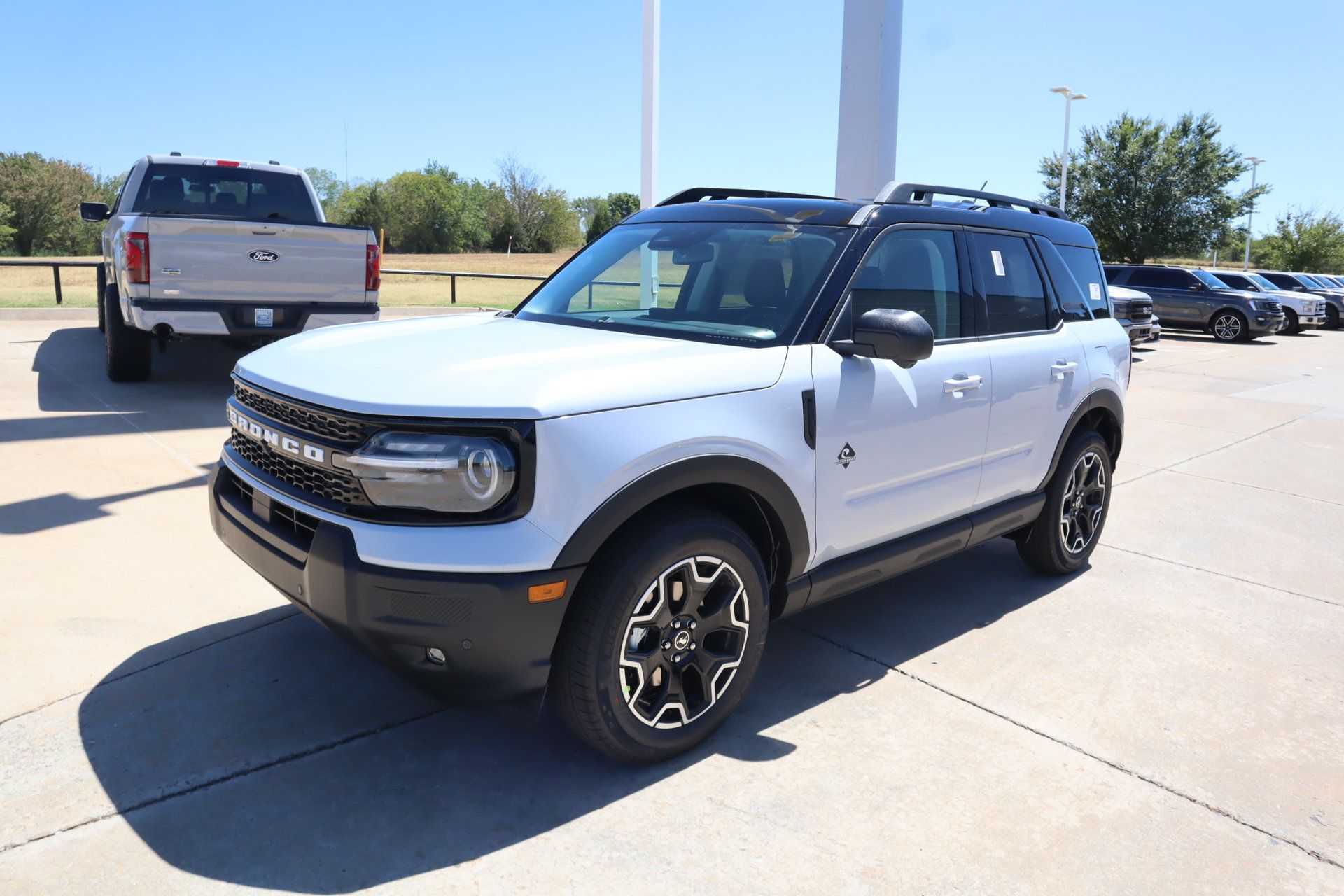 New 2026 Ford Bronco Sport Outer Banks w/ Outer Banks Tech Package+ AWD/4WD image 10