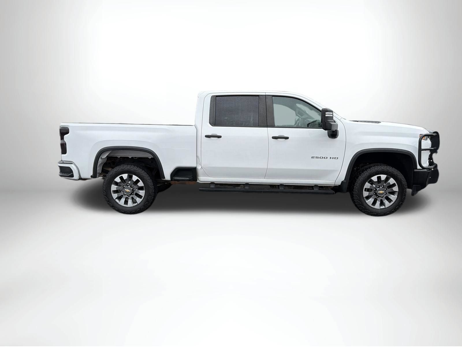 Used 2022 Chevrolet Silverado 2500 Custom w/ Custom Convenience Package AWD/4WD image 13
