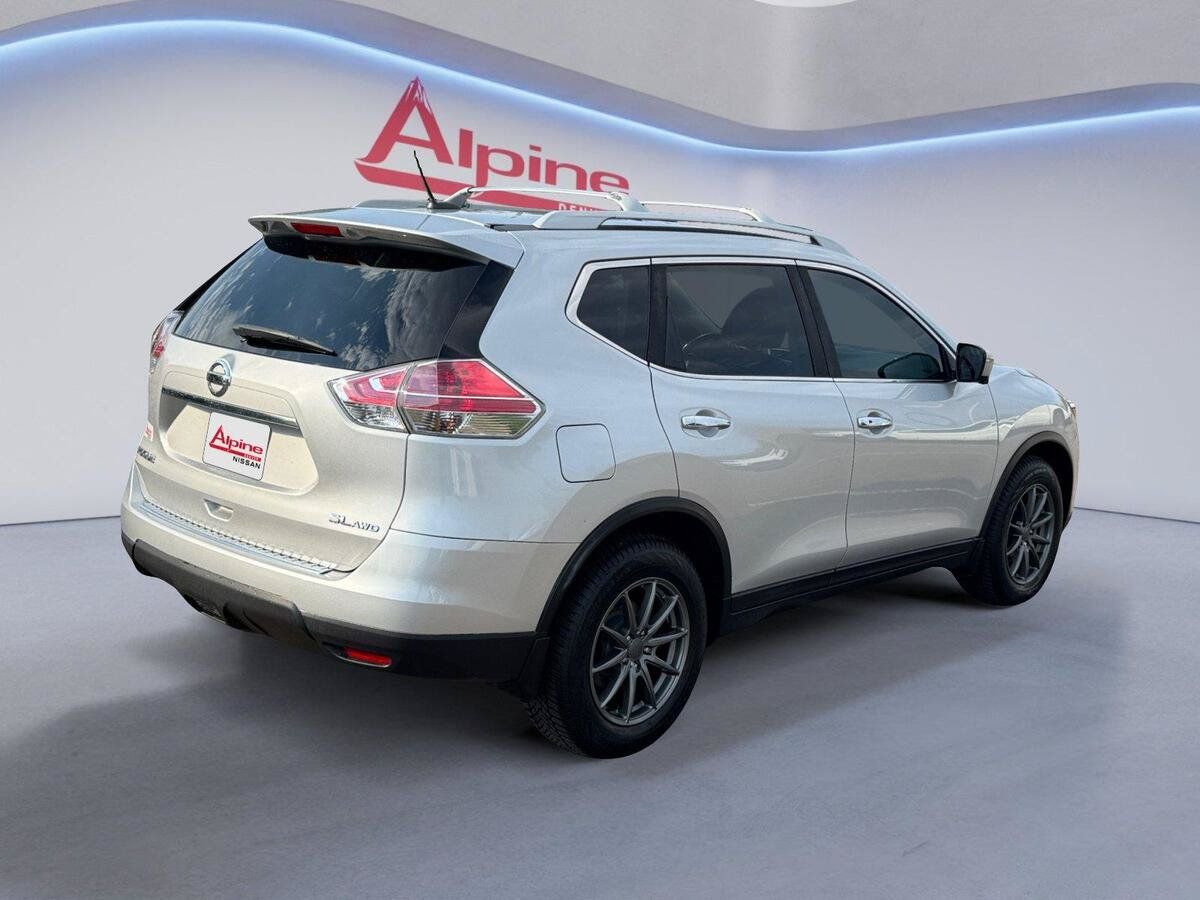 Used 2016 Nissan Rogue SL w/ SL Premium Package AWD/4WD image 5