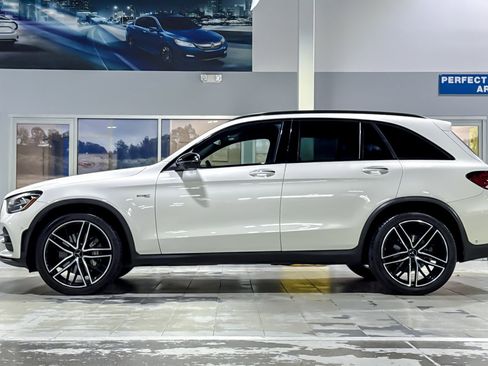 Used 2022 Mercedes-Benz GLC 43 AMG 4MATIC image 2