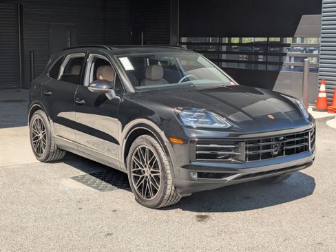 New 2026 Porsche Cayenne image 7