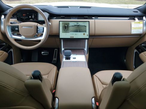 New 2026 Land Rover Range Rover Long Wheelbase SE AWD/4WD image 25