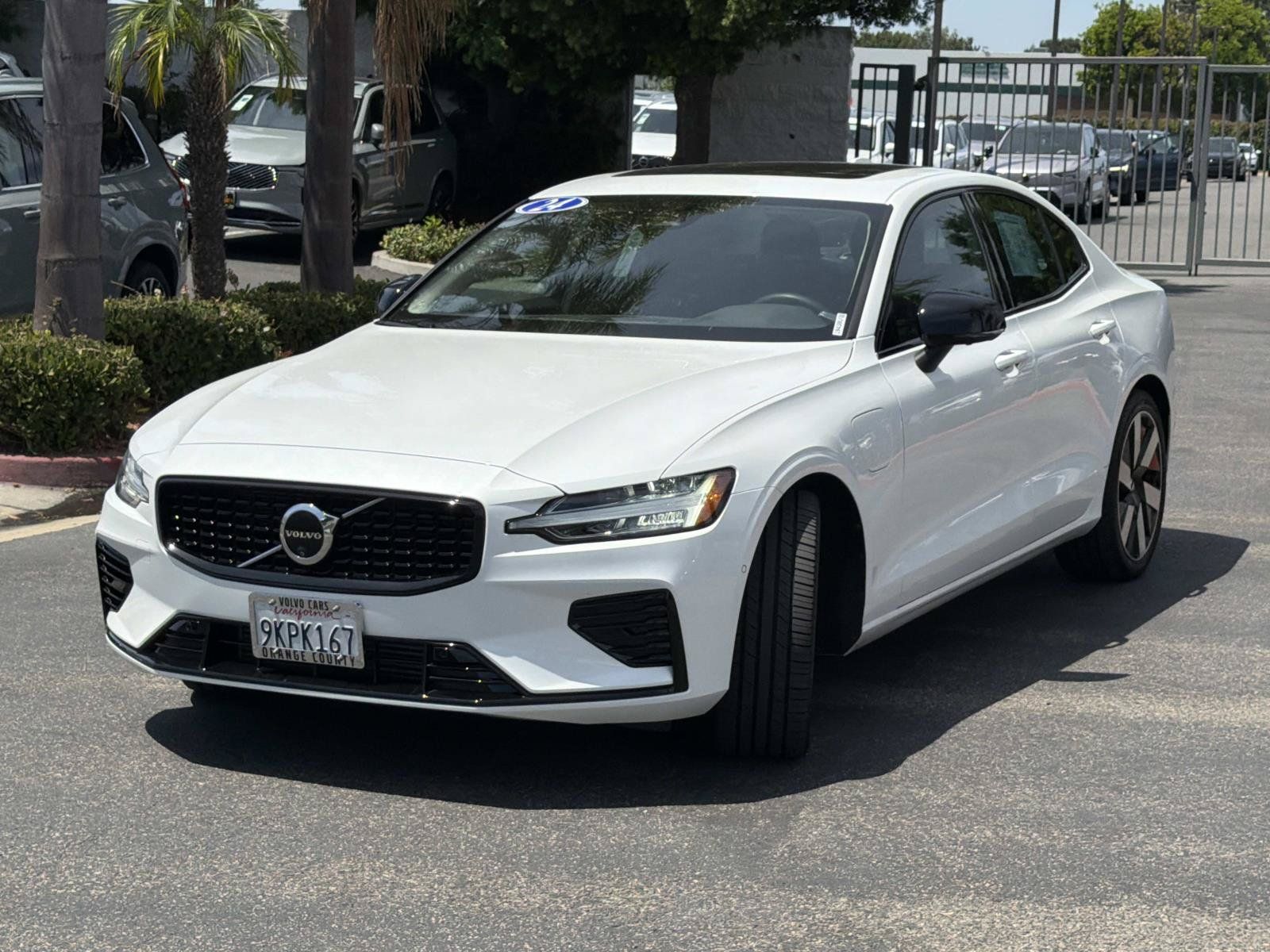 Certified 2024 Volvo S60 T8 Plus AWD/4WD image 3