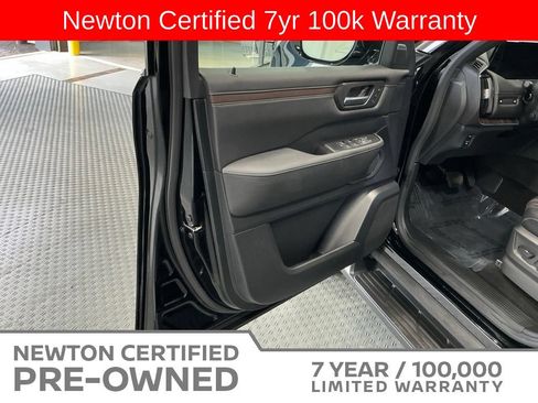 Used 2025 Nissan Armada SL w/ Captain's Chari Seat Package RWD image 62