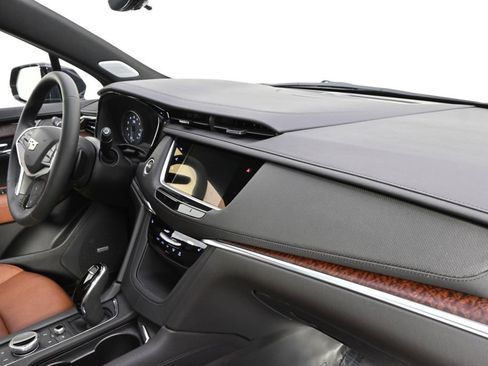 New 2025 Cadillac XT5 Premium Luxury w/ Technology Package image 15