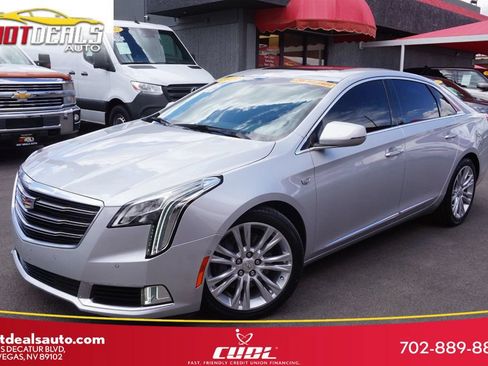 Used 2019 Cadillac XTS Luxury FWD image 1