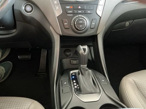 Used 2013 Hyundai Santa Fe Sport w/ Technology Pkg AWD/4WD image 32