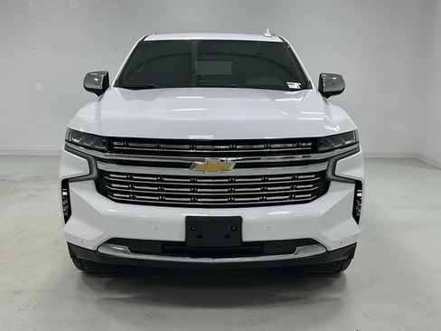 Used 2023 Chevrolet Suburban Premier AWD/4WD image 8