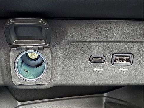 New 2026 Chevrolet Trax ACTIV w/ Sunroof Package image 19