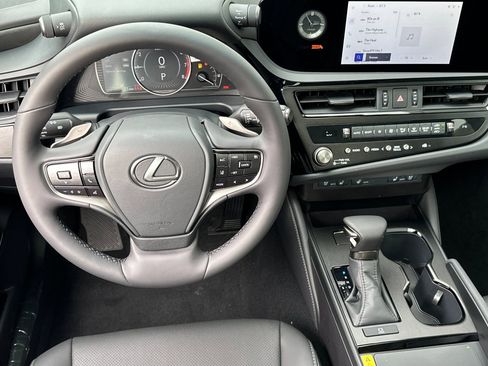 New 2025 Lexus ES 350 w/ Premium Package image 25